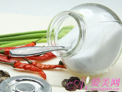  便秘怎么办？8大润肠茶饮让你“肠”通无阻 