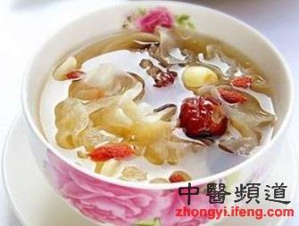 凤凰中医：冬季感冒咳嗽推荐四种中医食疗